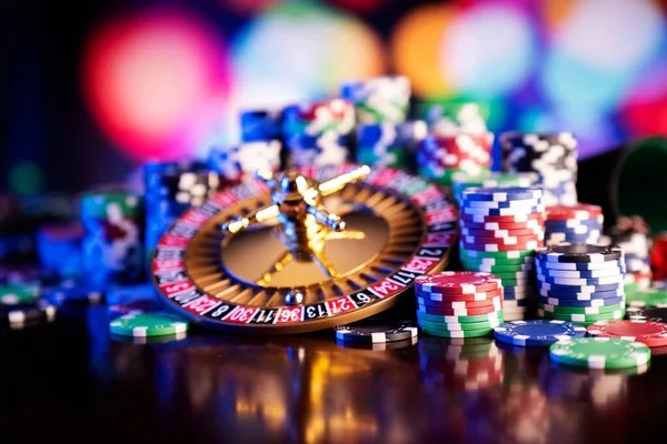 Bikini Paradise slot reels and tropical symbol layout on hao platform